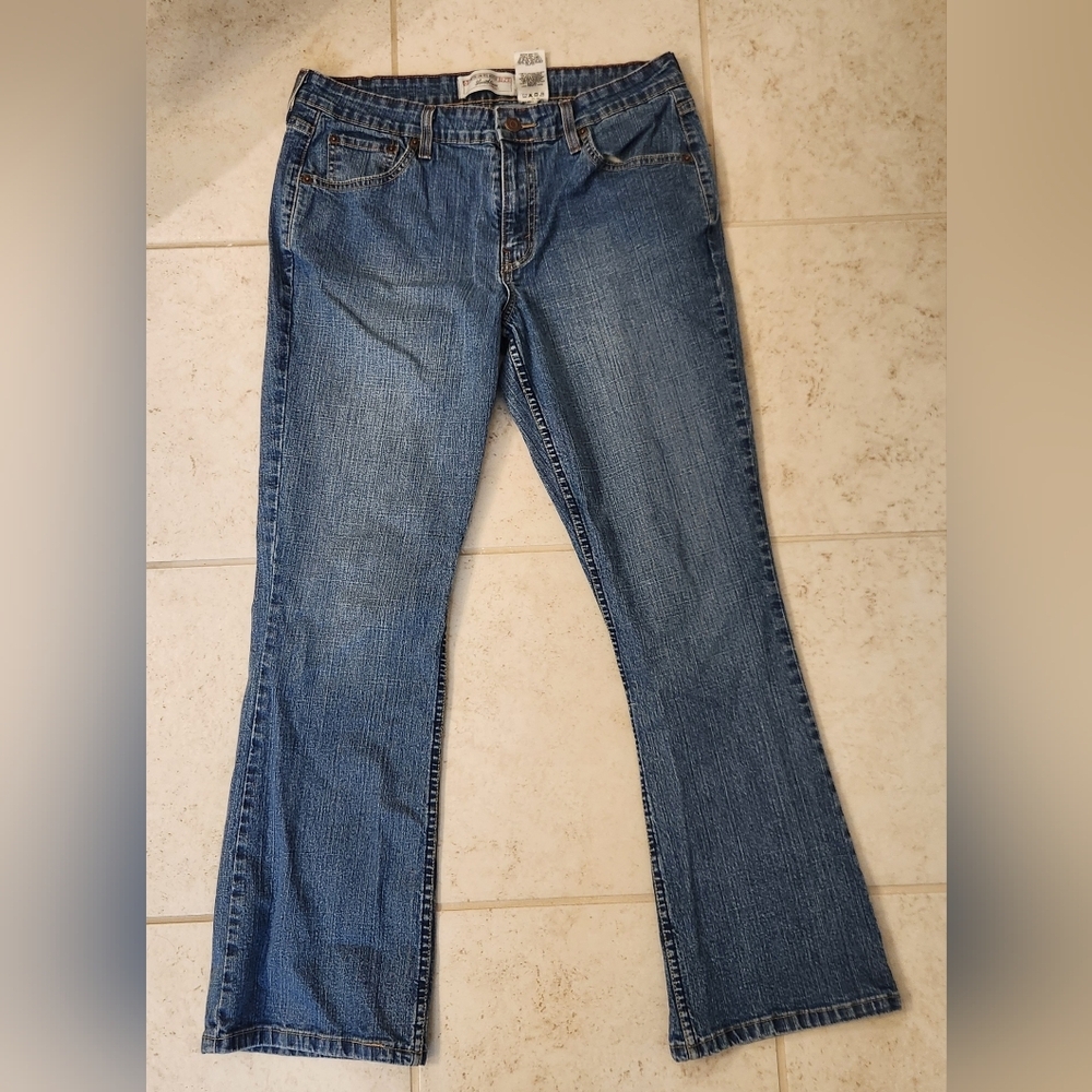 Womens Levi Strauss Jeans Low Rise‎ Boot Cut Size 12 Short 32" Waist #SS1067